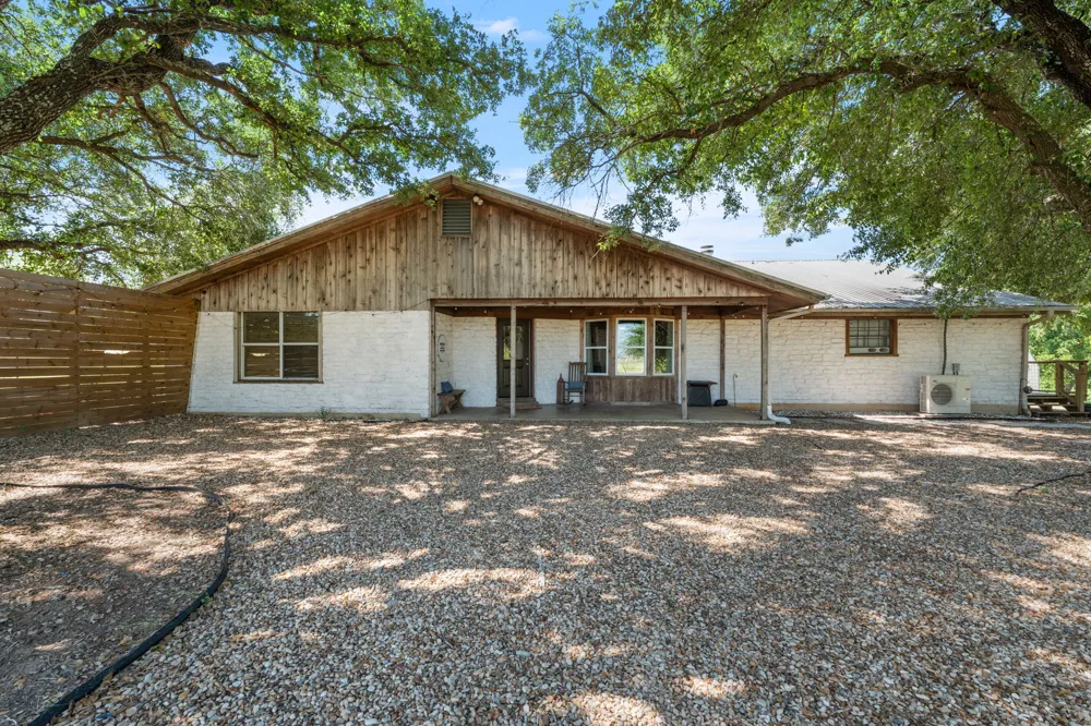 1421 Fm 1660 Hutto, TX 78634