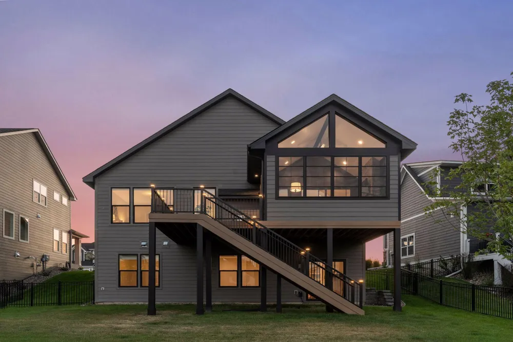 10196 Queensland Lane Maple Grove, MN 55311