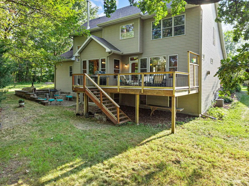 380 Sioux Lookout Lino Lakes, MN 55014