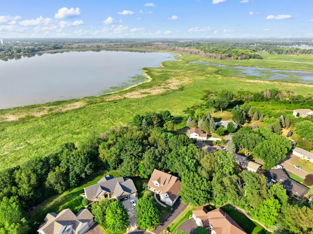 380 Sioux Lookout Lino Lakes, MN 55014