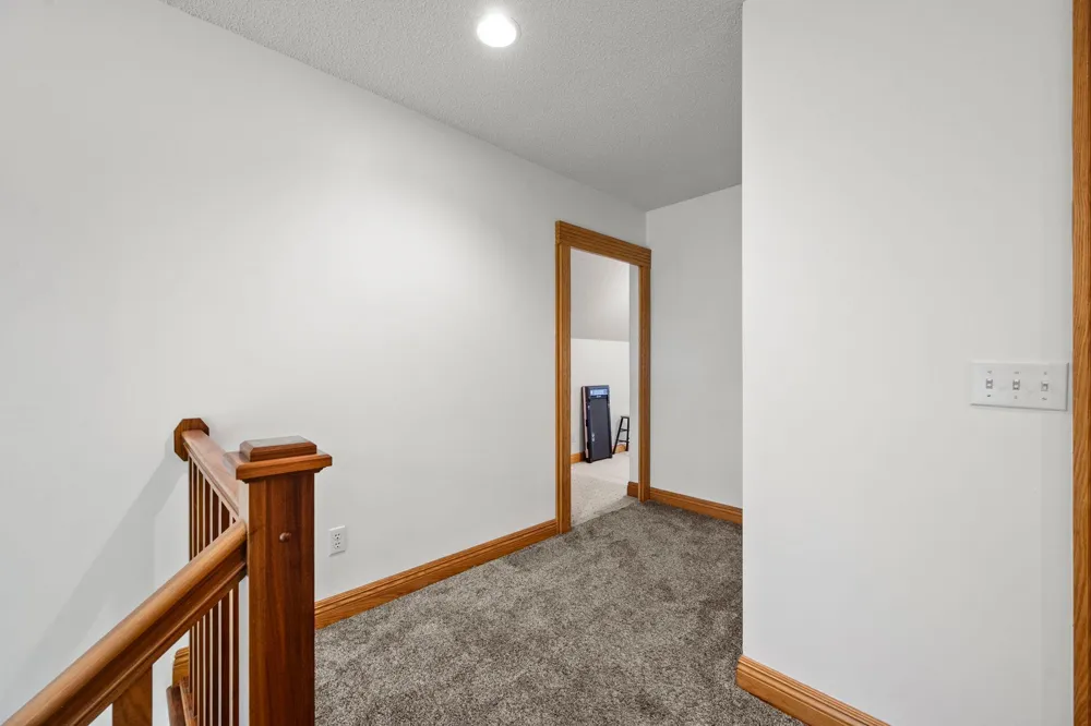380 Sioux Lookout Lino Lakes, MN 55014