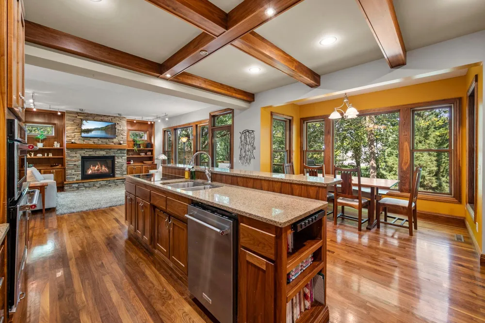 380 Sioux Lookout Lino Lakes, MN 55014