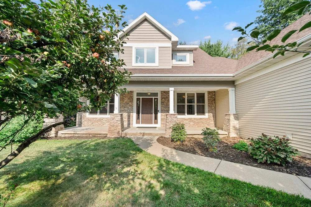 380 Sioux Lookout Lino Lakes, MN 55014