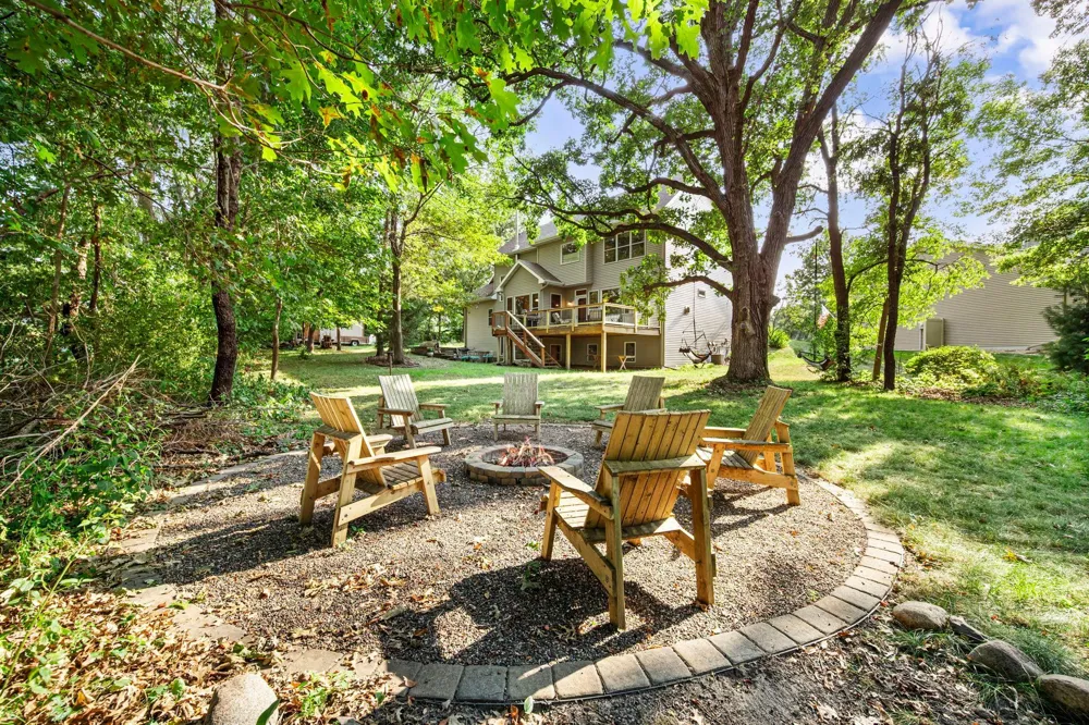 380 Sioux Lookout Lino Lakes, MN 55014