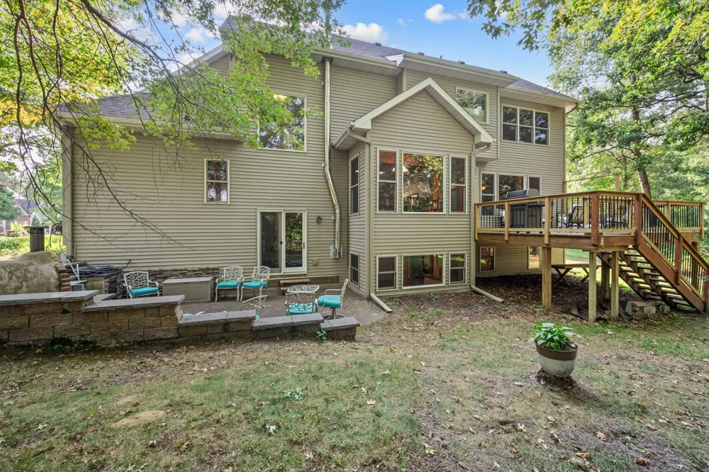 380 Sioux Lookout Lino Lakes, MN 55014