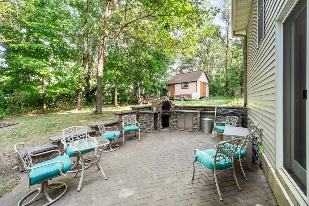 380 Sioux Lookout Lino Lakes, MN 55014