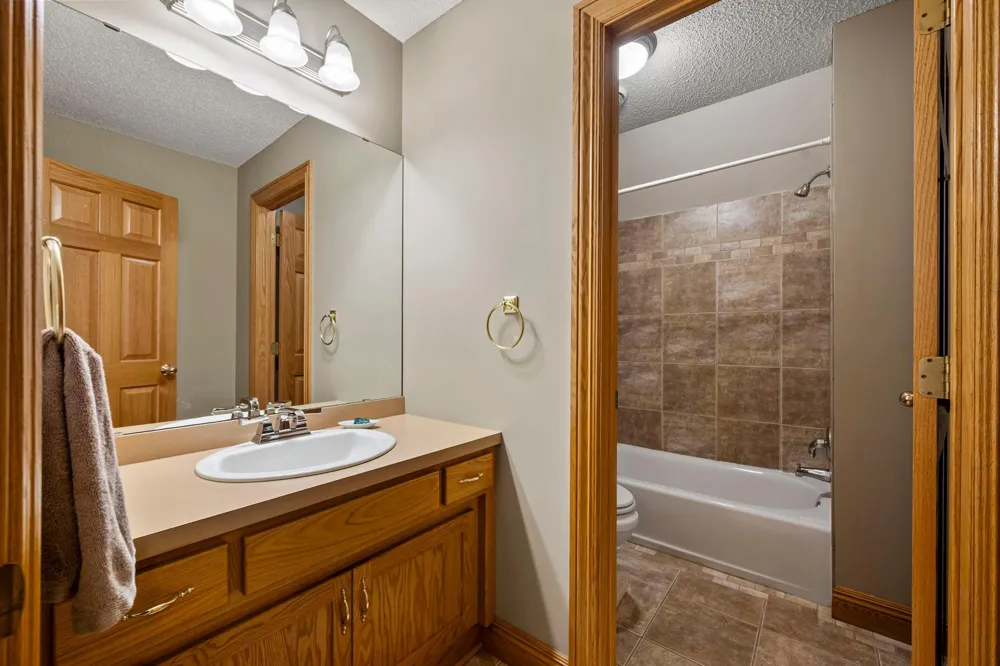 380 Sioux Lookout Lino Lakes, MN 55014