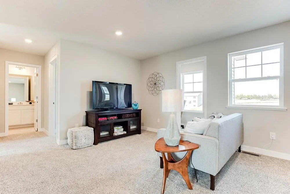 1864 Shasta Drive Shakopee, MN 55379