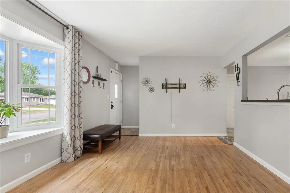 3877 71st Street E Inver Grove Heights, MN 55076