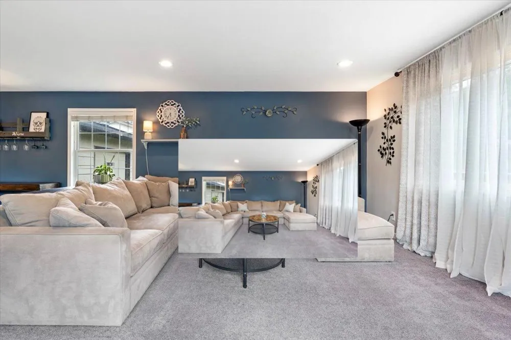 3877 71st Street E Inver Grove Heights, MN 55076