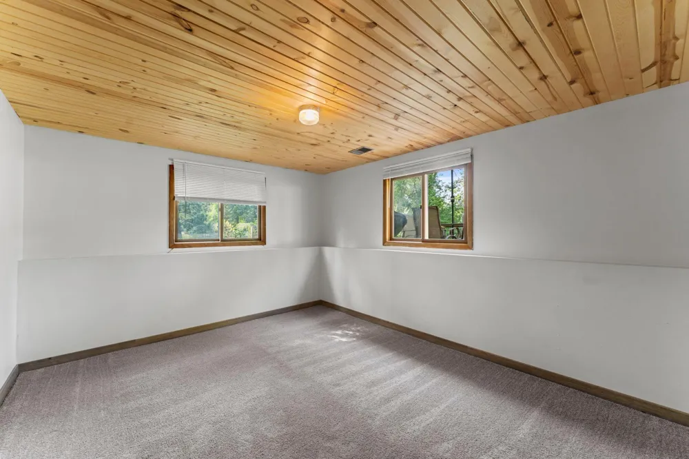 13425 309th Avenue NW Princeton, MN 55371