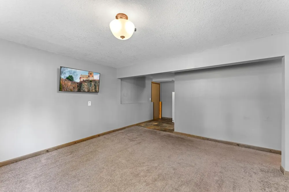 13425 309th Avenue NW Princeton, MN 55371