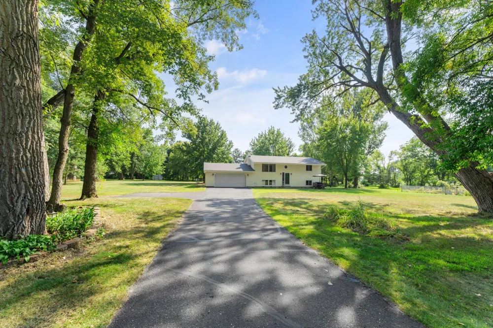 13425 309th Avenue NW Princeton, MN 55371