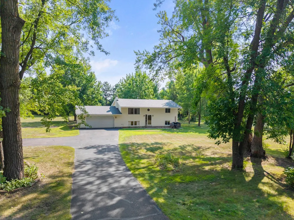 13425 309th Avenue NW Princeton, MN 55371