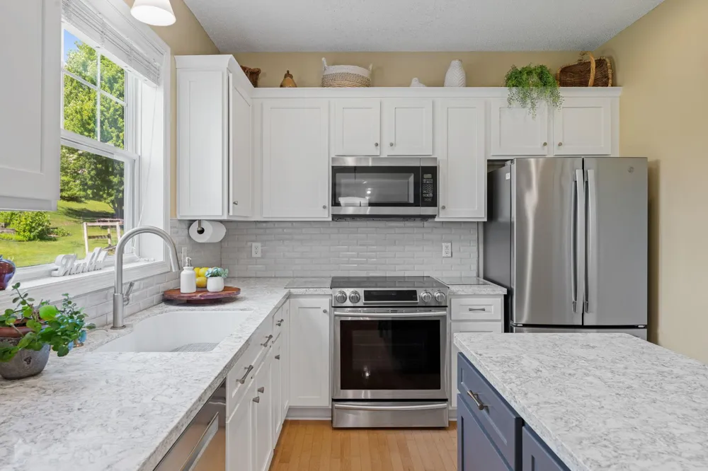 14124 55th Avenue Plymouth, MN 55446