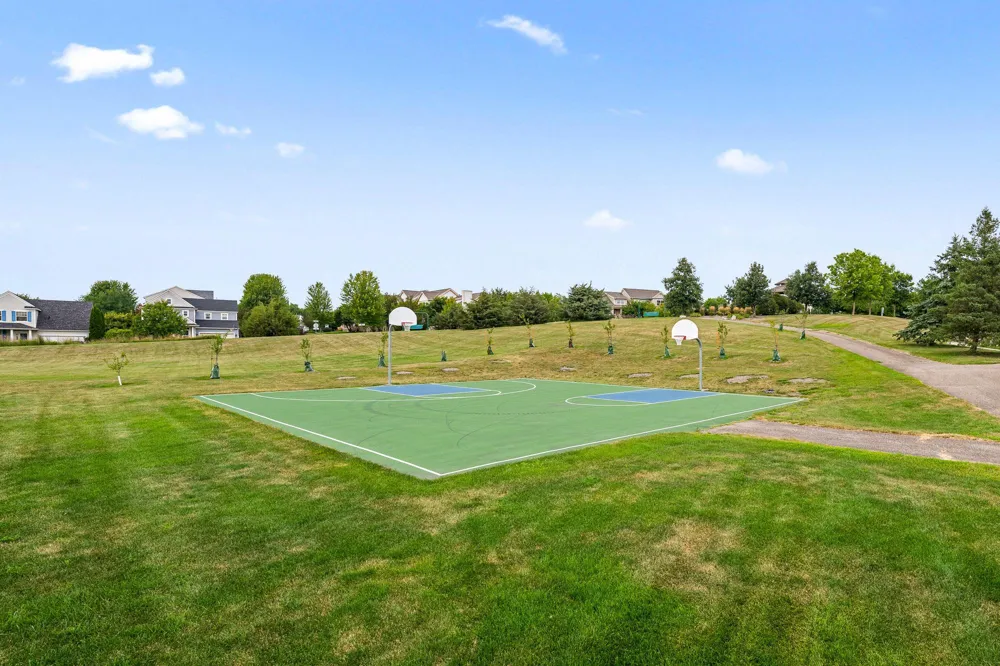 14124 55th Avenue Plymouth, MN 55446