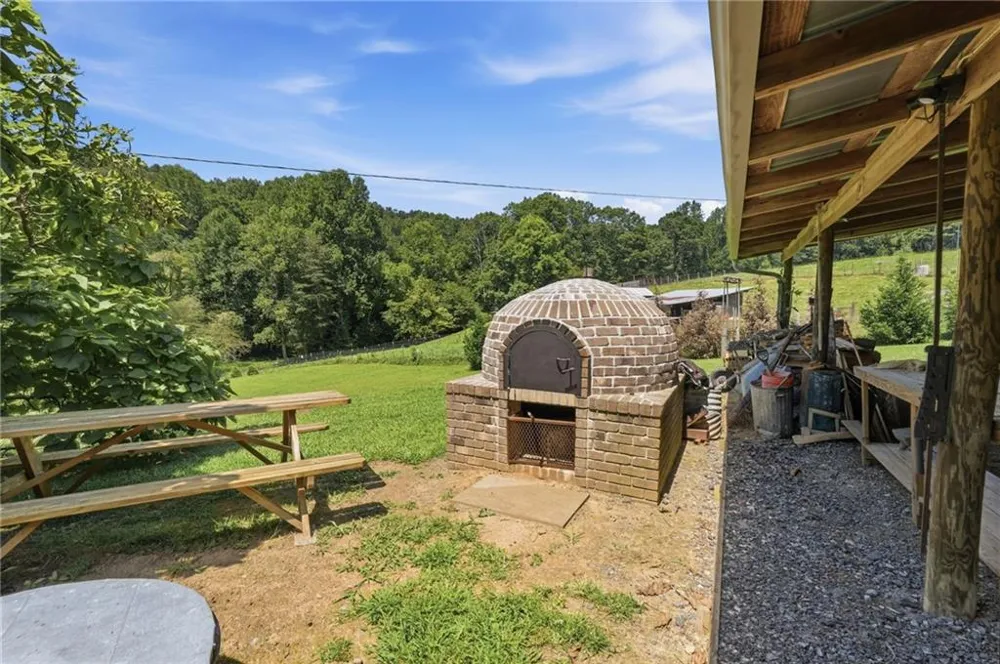 1673 Rackley Road Ellijay, GA 30536