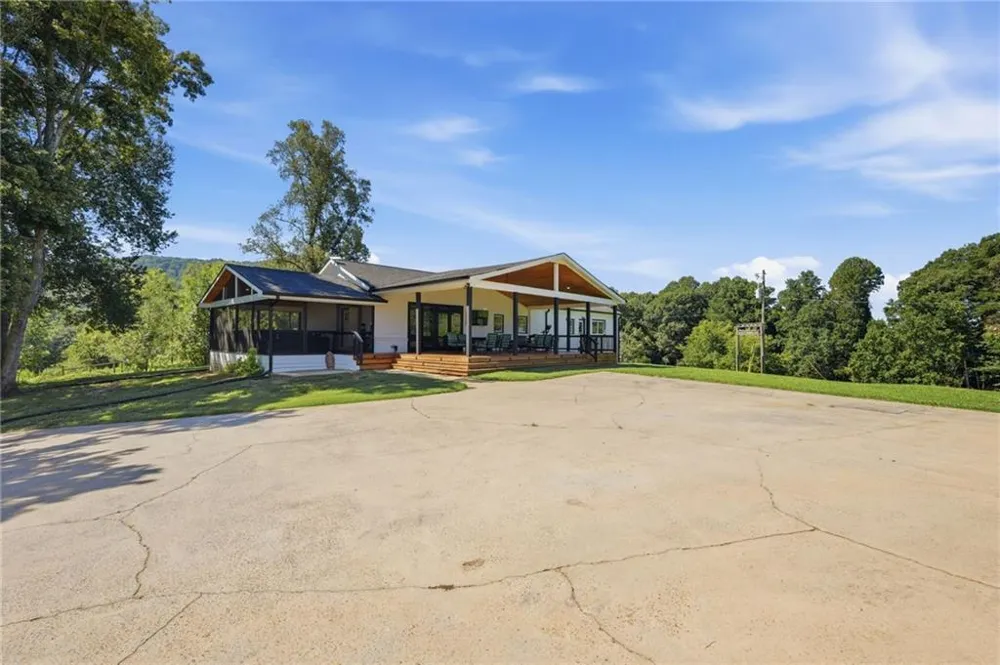 1673 Rackley Road Ellijay, GA 30536