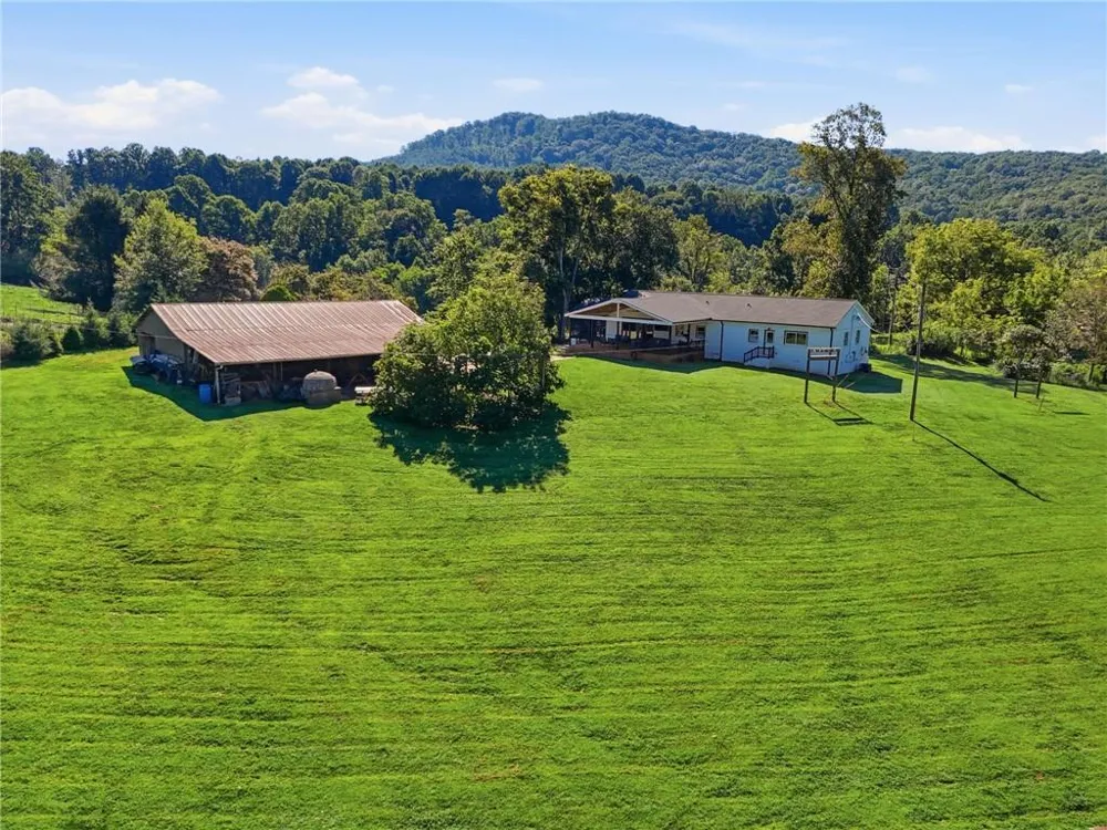 1673 Rackley Road Ellijay, GA 30536