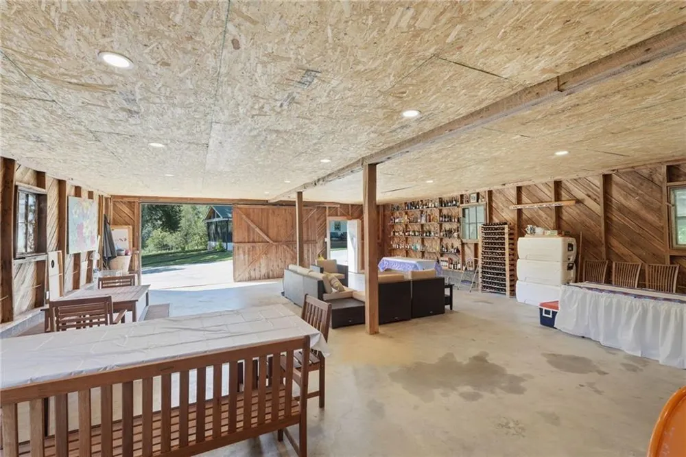 1673 Rackley Road Ellijay, GA 30536