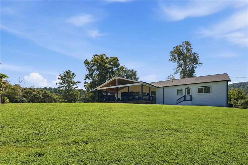 1673 Rackley Road Ellijay, GA 30536