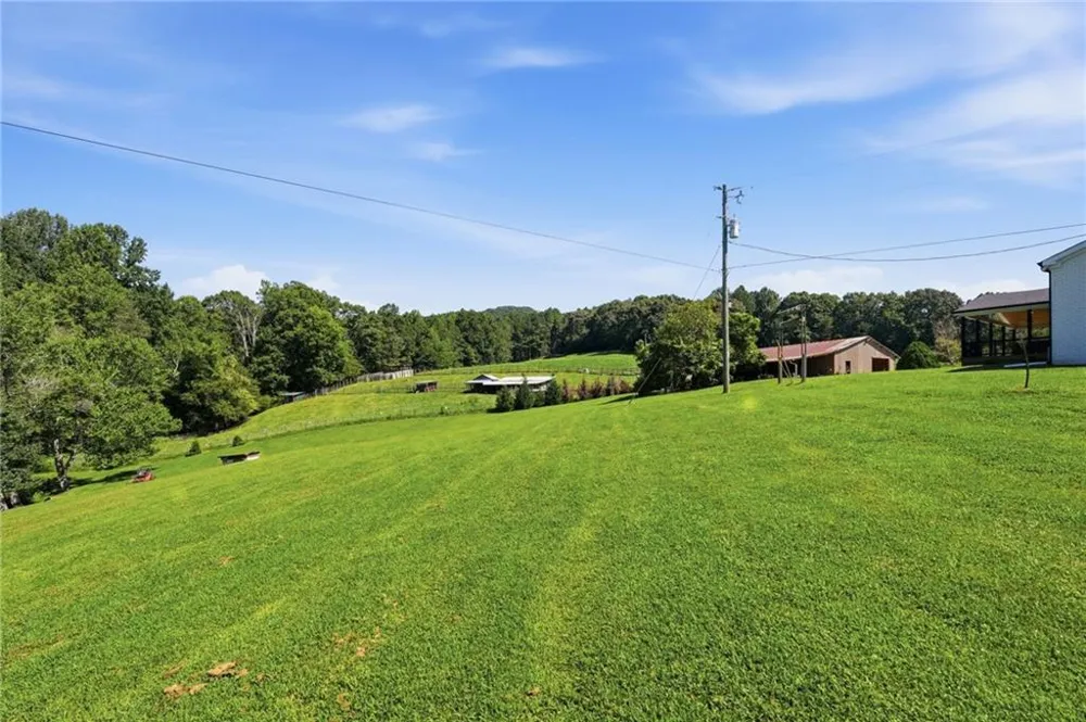 1673 Rackley Road Ellijay, GA 30536