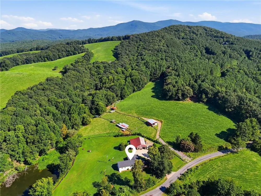 1673 Rackley Road Ellijay, GA 30536