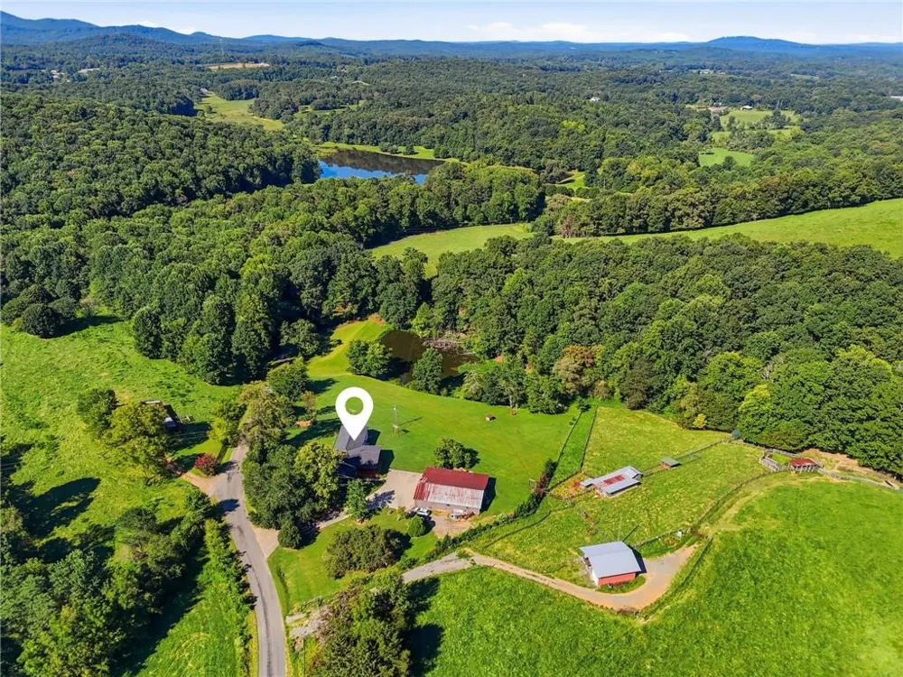 1673 Rackley Road Ellijay, GA 30536