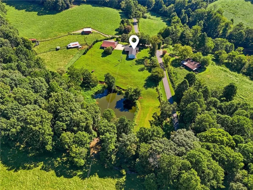 1673 Rackley Road Ellijay, GA 30536