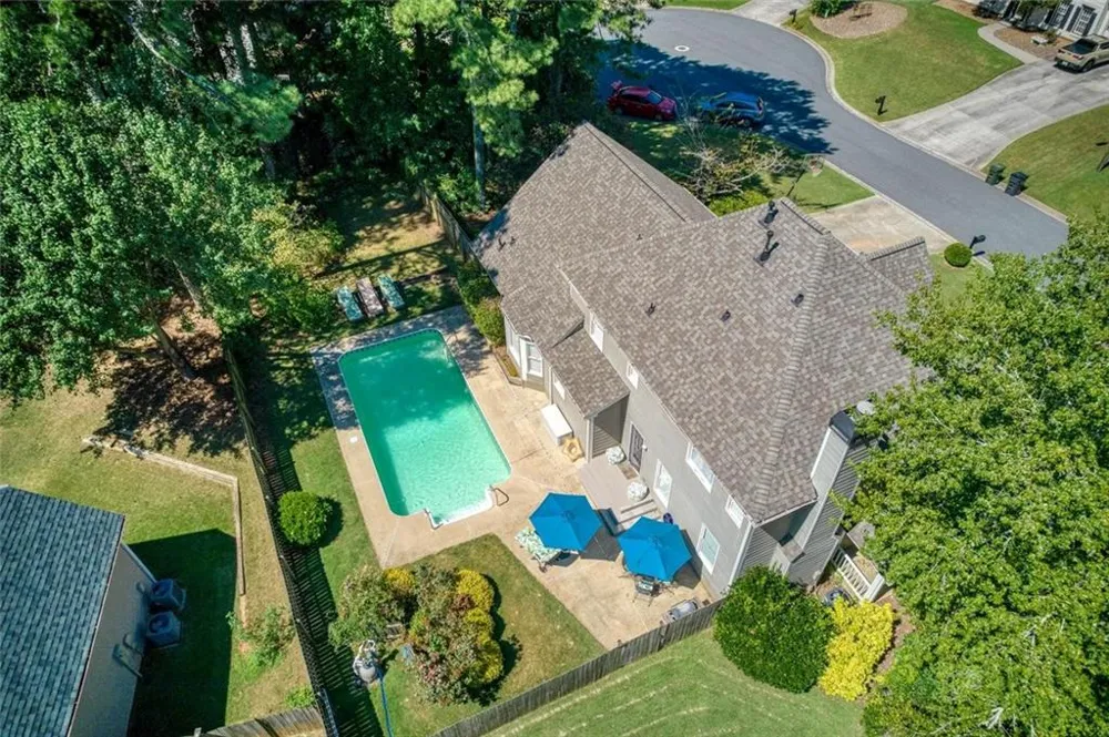 6011 Fairlong Court NW Acworth, GA 30101