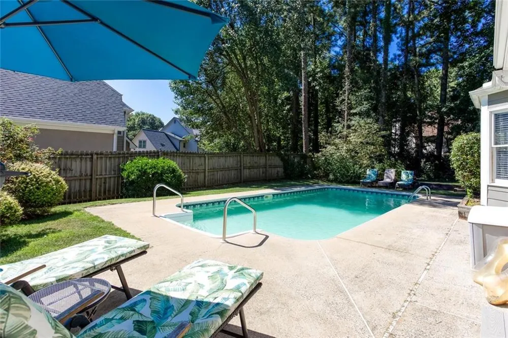 6011 Fairlong Court NW Acworth, GA 30101