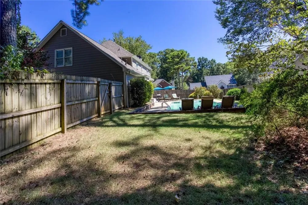 6011 Fairlong Court NW Acworth, GA 30101