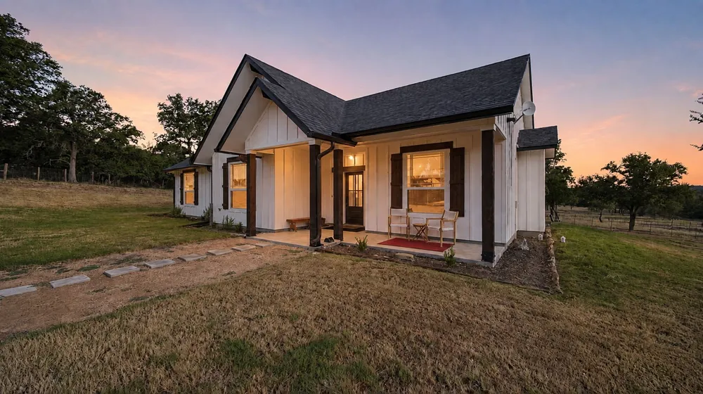2155 County Road 197 Jonesboro, TX 76538