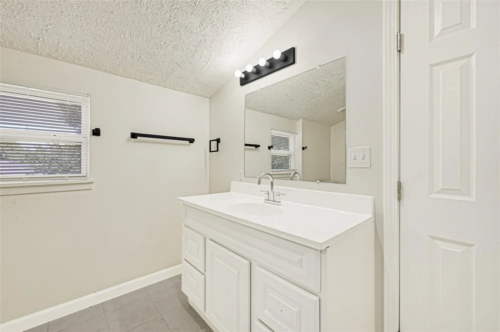 3302 Prairie Drive Dickinson, TX 77539