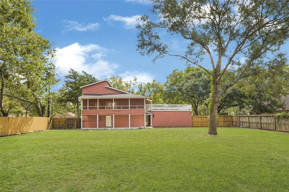 3302 Prairie Drive Dickinson, TX 77539