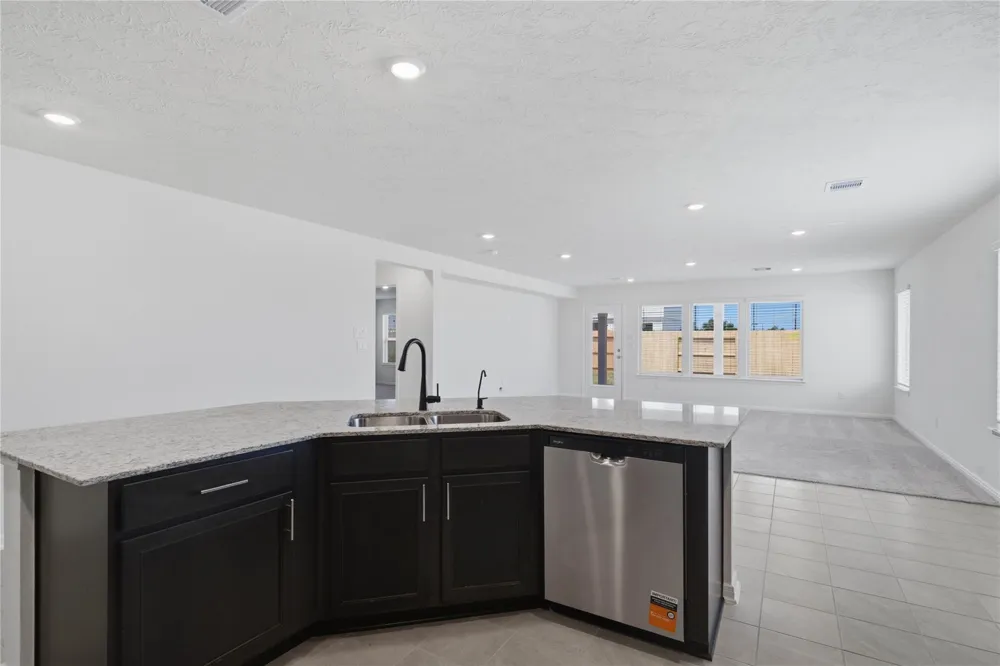 2902 Dardanos Lane Fresno, TX 77545
