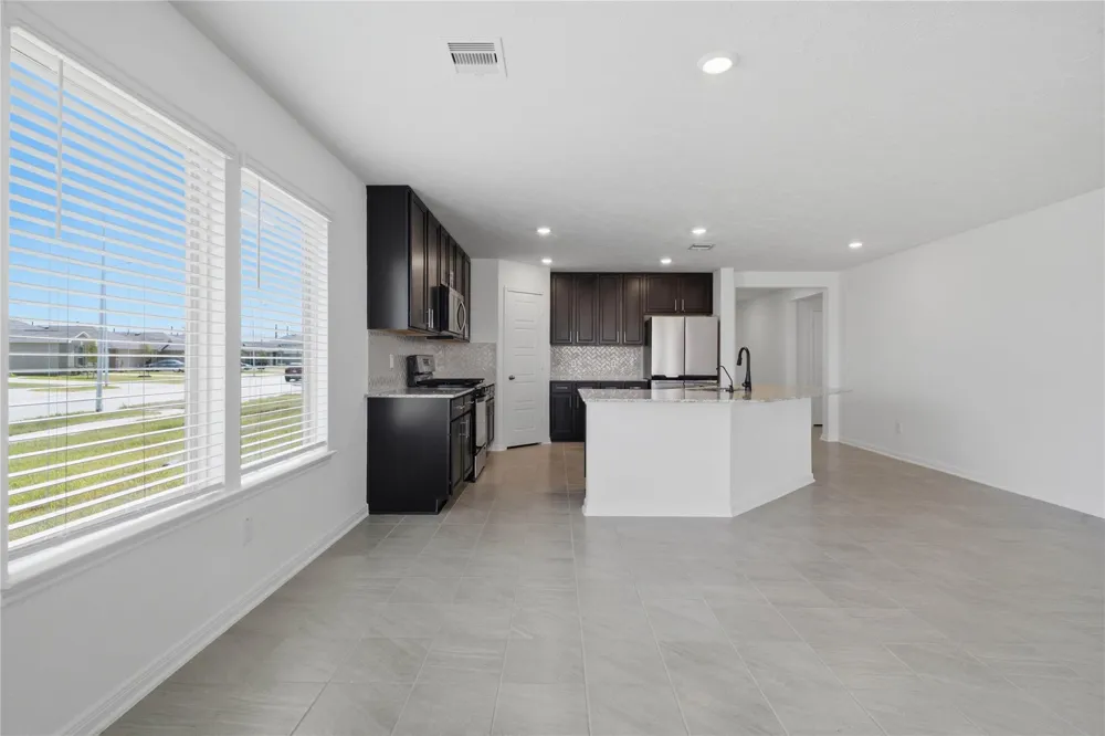 2902 Dardanos Lane Fresno, TX 77545
