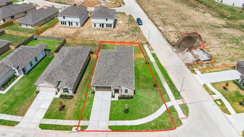 2902 Dardanos Lane Fresno, TX 77545