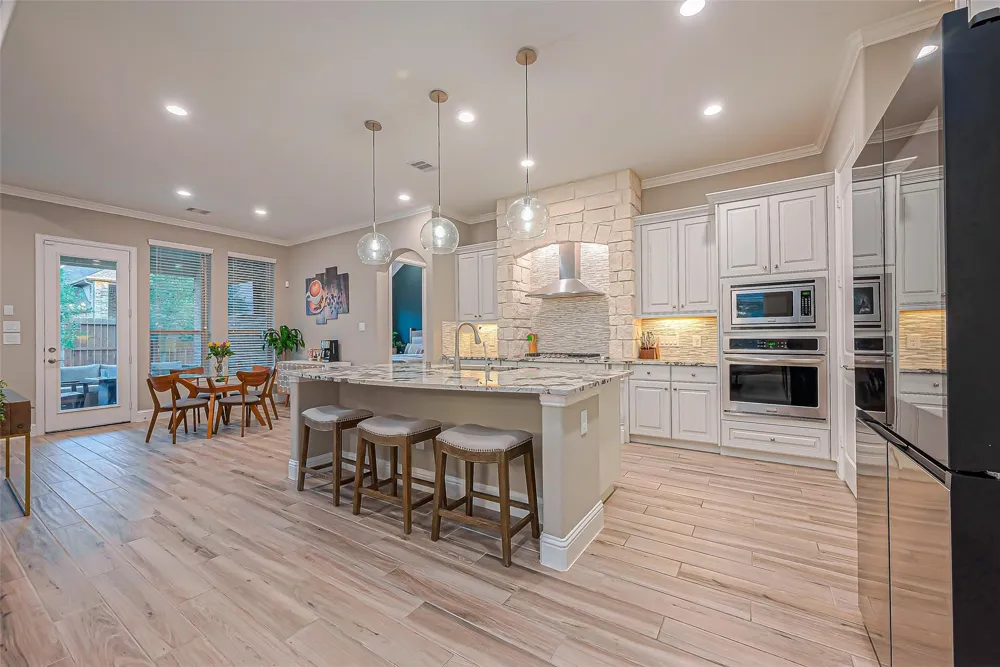 11218 Spoke Hollow Creek Lane Cypress, TX 77433