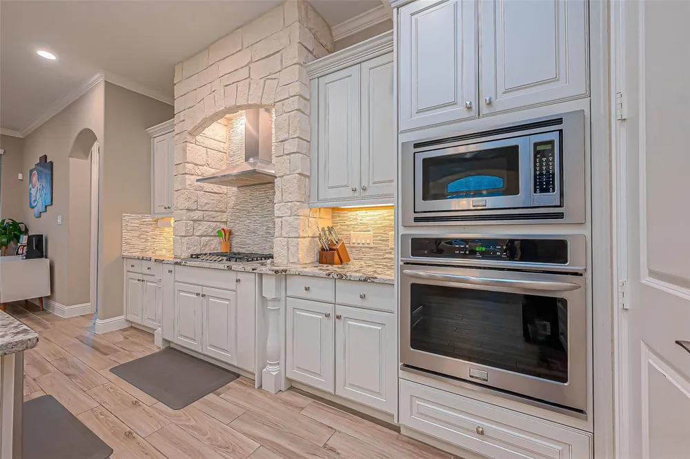 11218 Spoke Hollow Creek Lane Cypress, TX 77433