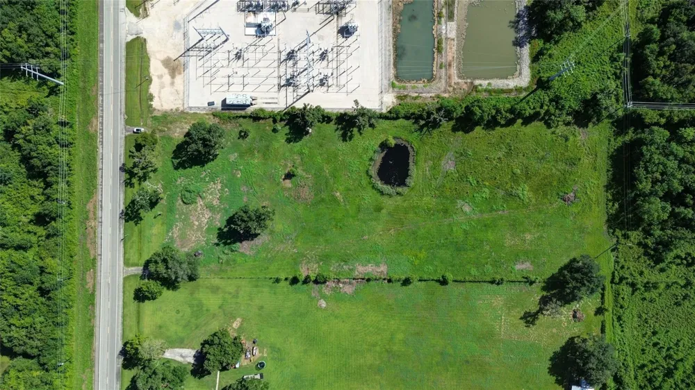 9325 Fm 1459 Road Sweeny, TX 77480