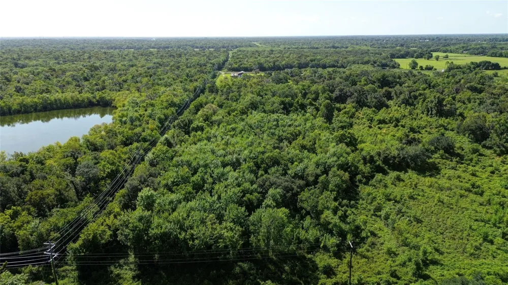 9325 Fm 1459 Road Sweeny, TX 77480