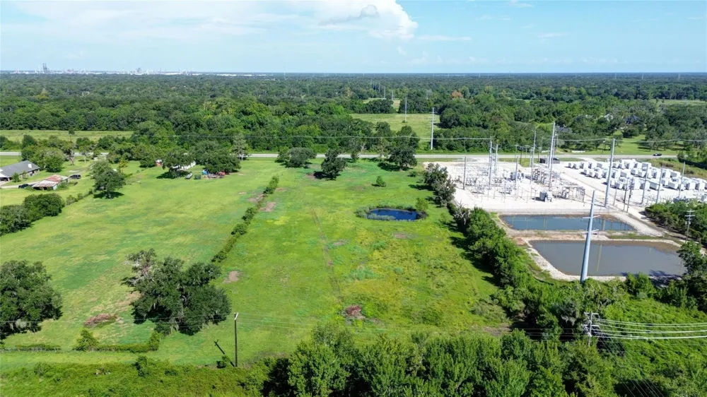 9325 Fm 1459 Road Sweeny, TX 77480