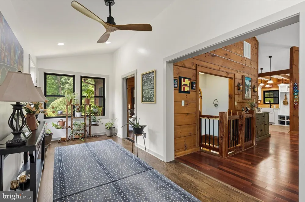 3967 HIDDEN VALLEY LANE Linden, VA 22642