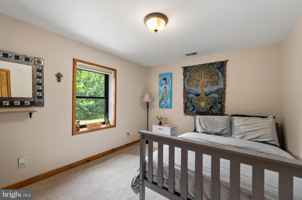3967 HIDDEN VALLEY LANE Linden, VA 22642