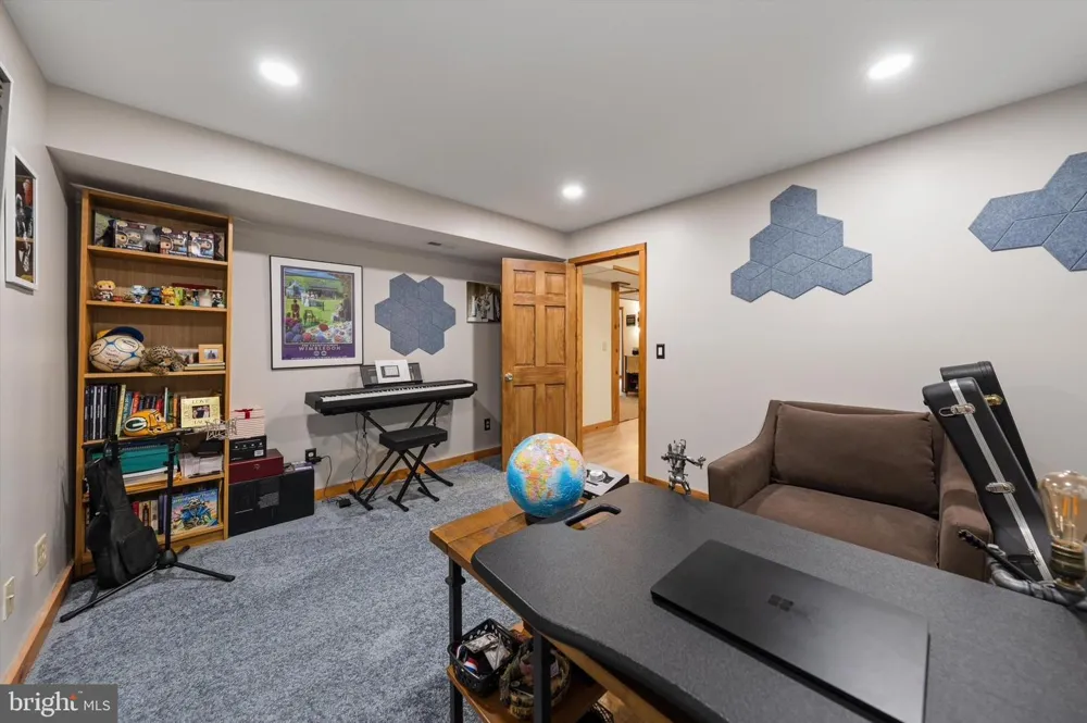 3967 HIDDEN VALLEY LANE Linden, VA 22642