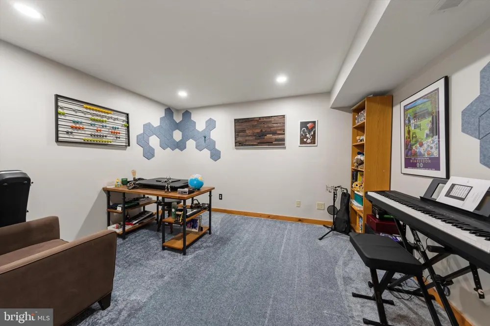 3967 HIDDEN VALLEY LANE Linden, VA 22642
