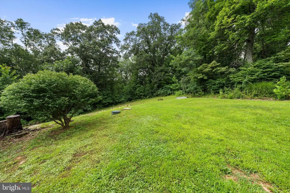 3967 HIDDEN VALLEY LANE Linden, VA 22642