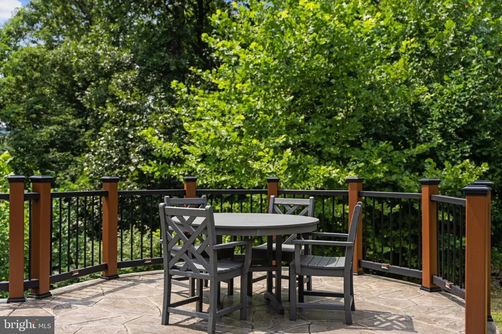 3967 HIDDEN VALLEY LANE Linden, VA 22642