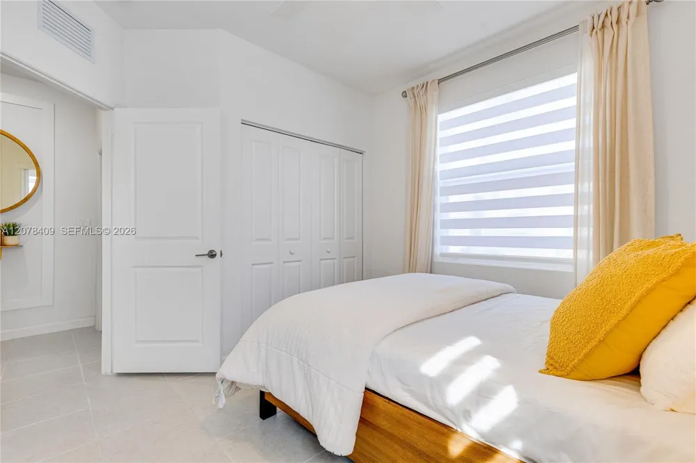 35722 SW 178 PL Miami, FL 33034